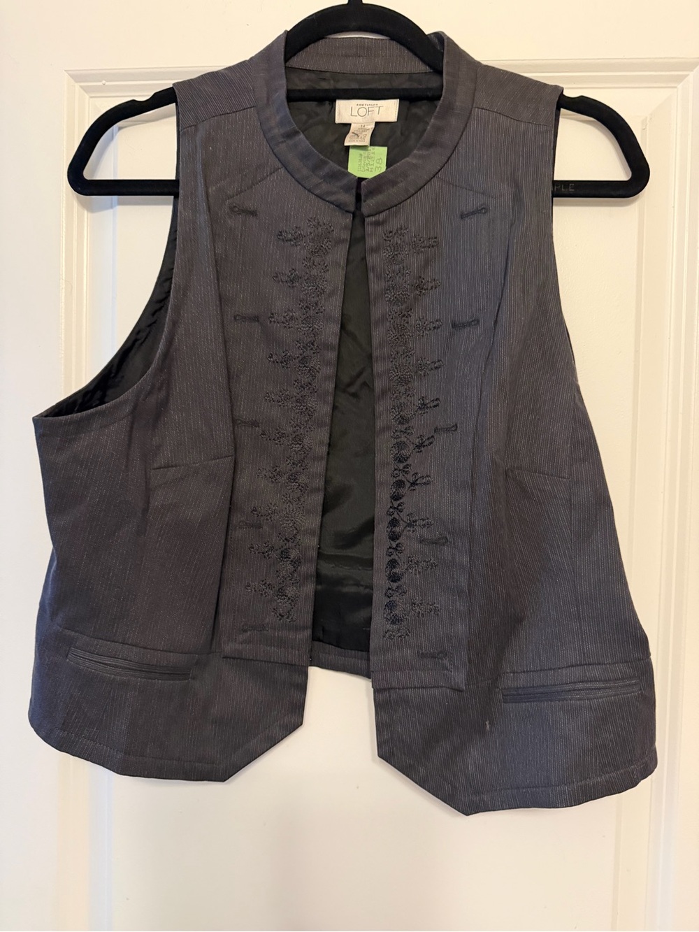 LOFT Gray Sleeveless Embroidered Vest